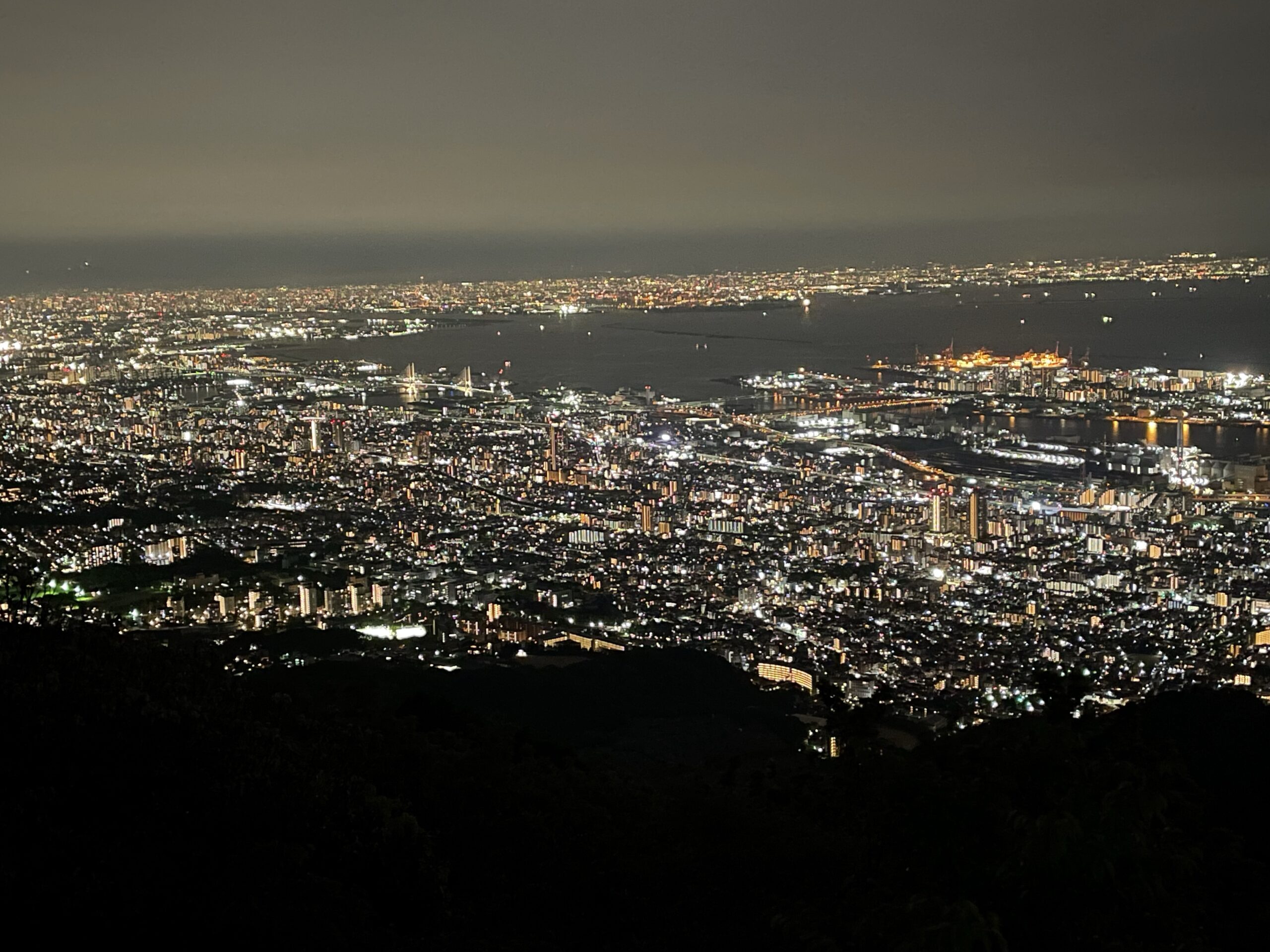 『掬星台』神戸、六甲山系の1000万ドルの夜景、通称「百万ドルの夜景」