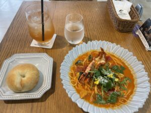 【旧居留地】『トゥーストゥース 旧居留地38番館店』セレブ達に混ざり込んで、さりげなくランチ