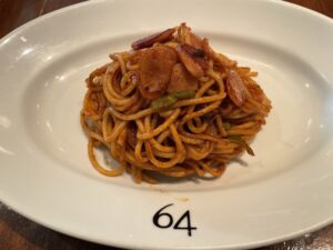 【旧居留地】『バー＆ビストロ64　(ロクヨン)』神戸旧居留地に見合ったビストロでランチをお腹いっぱい食べてみたいですか？