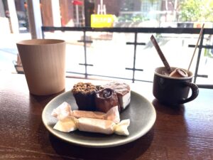 【北野】『プノール』カヌレとキャラメル専門店