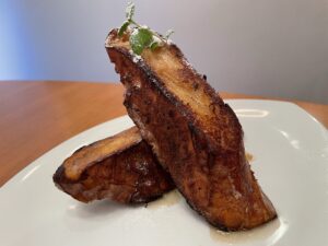 【新神戸】『ベルティエ』見た目からしてエグいし思った以上にうまい。何？このフレンチトースト　最強やん