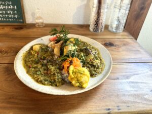 【北野】カレープレートが、さらに美味しくなって登場！『VEGAN CAFE 喜雨』