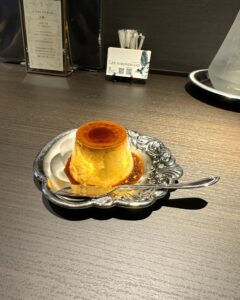 【元町】南京町の路地裏に隠れてた神戸スイーツ＆グルメ『レ ジロンデル （LES HIRONDELLES）』