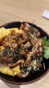 『須磨 』焼鳥のヒナタ テテ名谷店